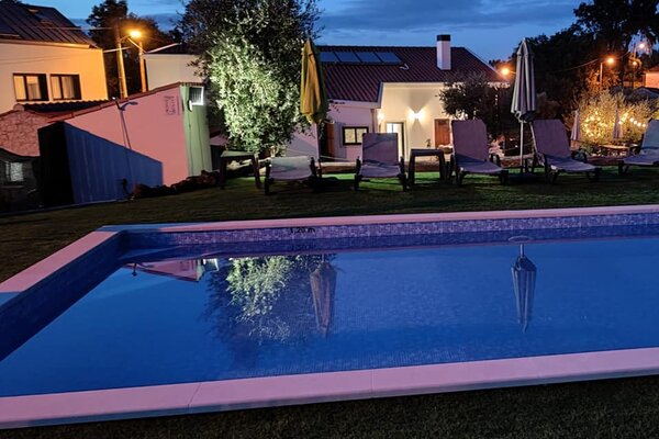 poco_e_meio_by_night_6170053b577f8